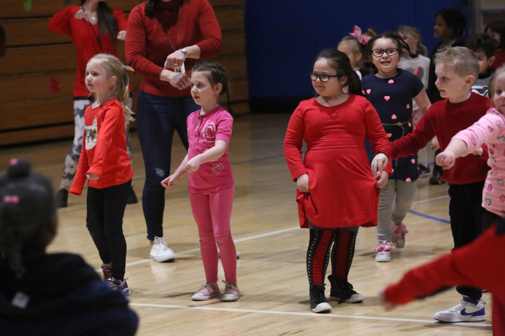 Marsh School dance and jump rope contest